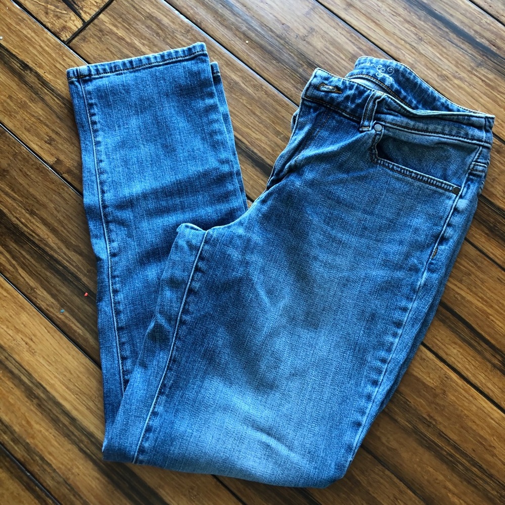 Modern fit skinny jeans